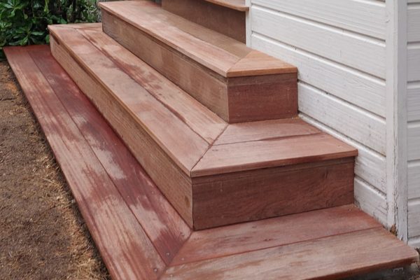 Escalier en bois à Crac'h 56