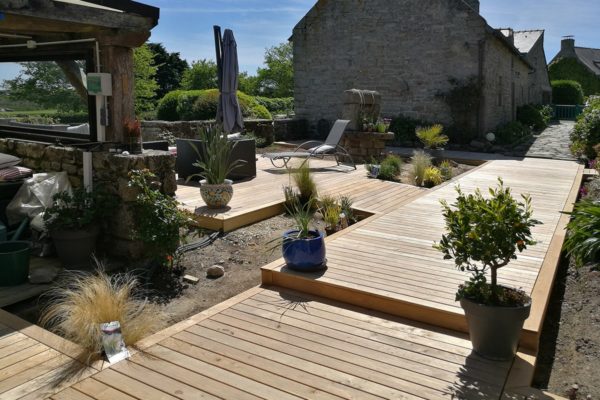 Terrasse en acacia à Ploemeur 56