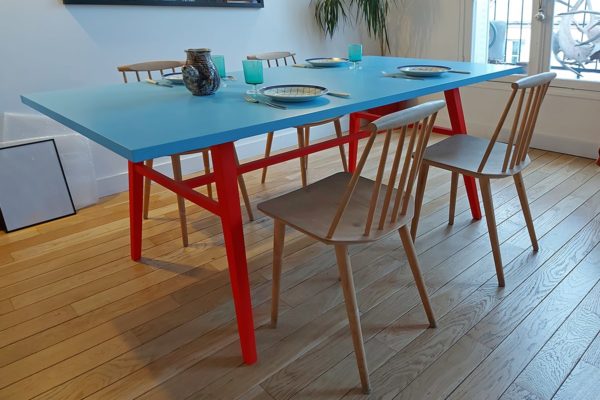 Table pour salon salle à manger créée par EBtr