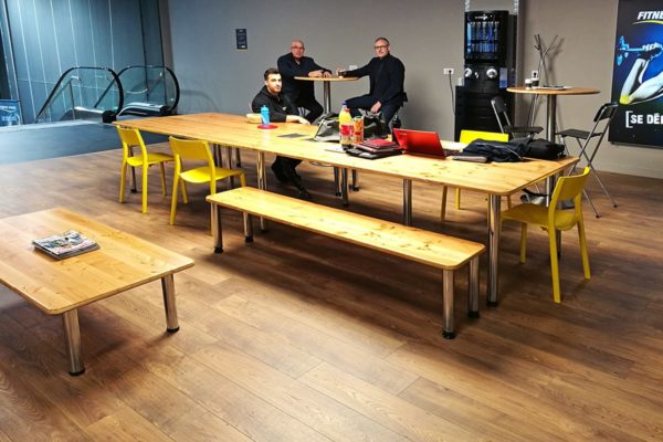 Tables pour une salle de sport