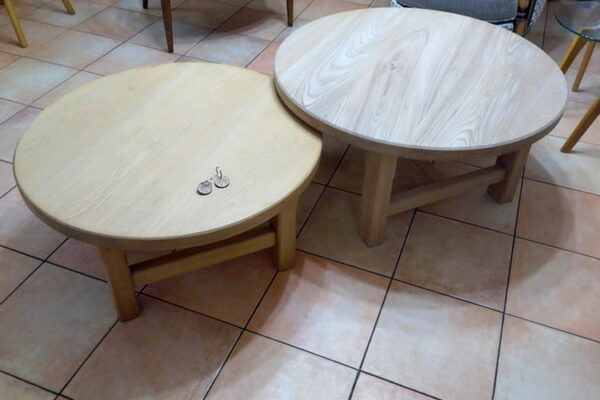 Table basse d'intérieur en orme massif