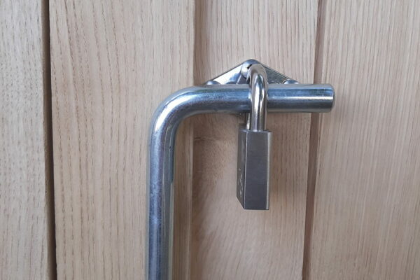 Portail en bois massif à Quiberon